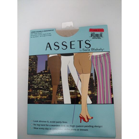 SPANX Assets by Sara Blakely Mid-Thigh Shaper 124 Nude Women's Size 1 - Picture 1 of 6
